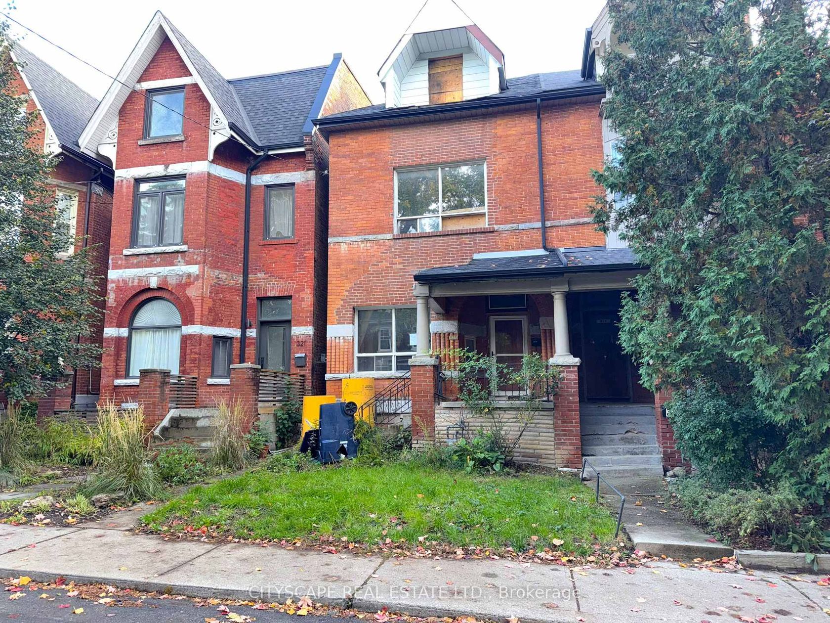 Photo 1 at 319 Crawford Street, Bellwoods, Toronto Photo 1 at 319 Crawford Street, Bellwoods, Toronto