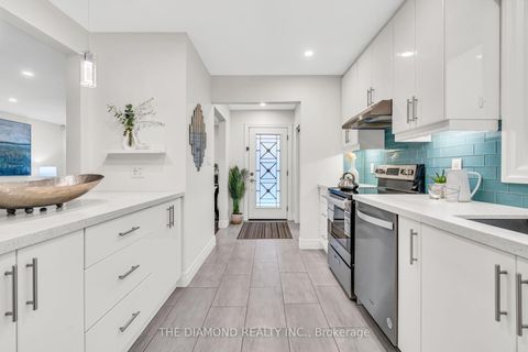 Photo 15 at 10 Cranston Road, City Centre West, Toronto