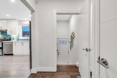 Photo 30 at 10 Cranston Road, City Centre West, Toronto