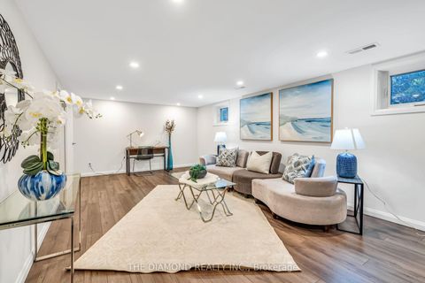 Photo 33 at 10 Cranston Road, City Centre West, Toronto