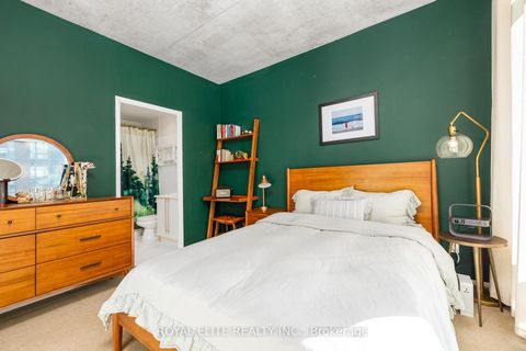 Photo 18 at 307 - 218 King Street E, Moss Park, Toronto