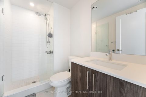 Photo 18 at 1012 - 27 Bathurst Street, Waterfront Communities C1, Toronto