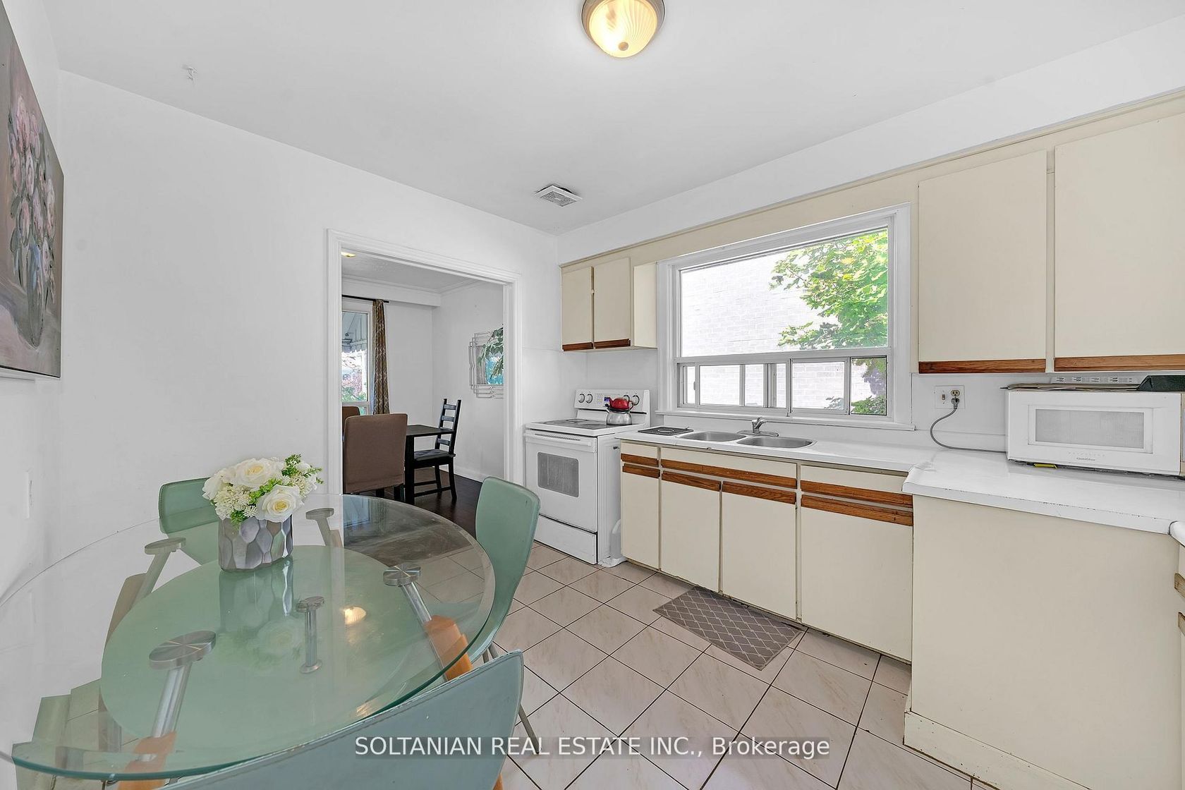 Photo 14 at 183 Maxome Avenue, Newtonbrook East, Toronto Photo 14 at 183 Maxome Avenue, Newtonbrook East, Toronto