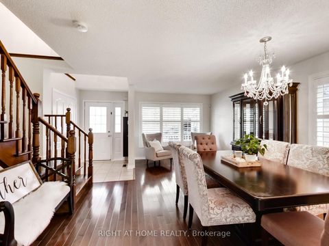 Photo 11 at 2527 Nettlecreek Crescent, WT West Oak Trails, Oakville