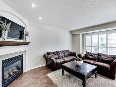 Photo 13 at 2527 Nettlecreek Crescent, WT West Oak Trails, Oakville