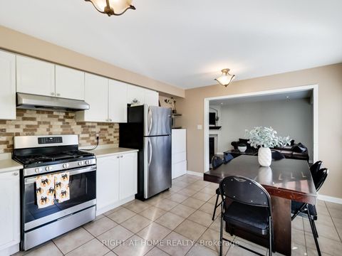 Photo 22 at 2527 Nettlecreek Crescent, WT West Oak Trails, Oakville