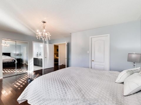 Photo 26 at 2527 Nettlecreek Crescent, WT West Oak Trails, Oakville