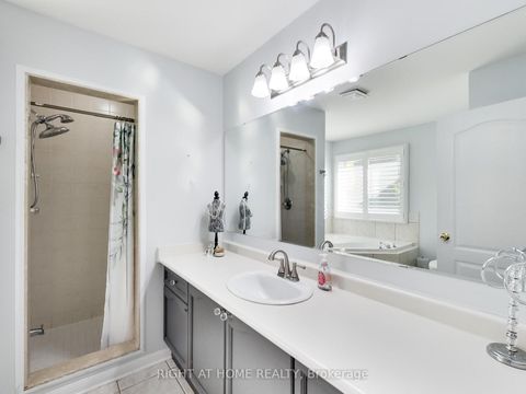 Photo 28 at 2527 Nettlecreek Crescent, WT West Oak Trails, Oakville