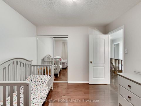 Photo 33 at 2527 Nettlecreek Crescent, WT West Oak Trails, Oakville