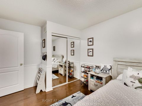 Photo 35 at 2527 Nettlecreek Crescent, WT West Oak Trails, Oakville