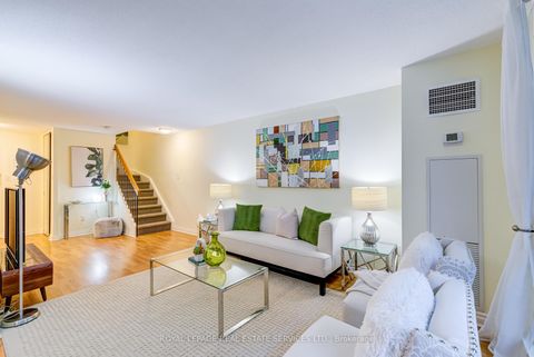 Photo 3 at 115 - 100 Quebec Avenue, High Park North, Toronto