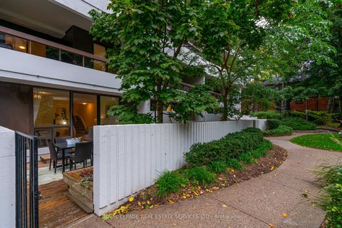 Photo 25 at 115 - 100 Quebec Avenue, High Park North, Toronto