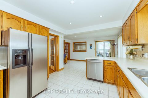 Photo 16 at 3 Emmeline Crescent, Malvern West, Toronto
