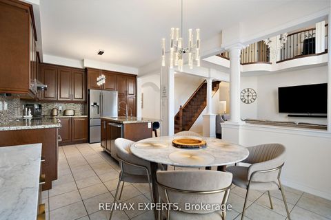 Photo 19 at 40 Heron Hollow Avenue, Oak Ridges, Richmond Hill