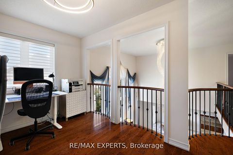 Photo 24 at 40 Heron Hollow Avenue, Oak Ridges, Richmond Hill