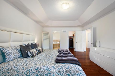 Photo 29 at 40 Heron Hollow Avenue, Oak Ridges, Richmond Hill