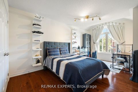 Photo 32 at 40 Heron Hollow Avenue, Oak Ridges, Richmond Hill