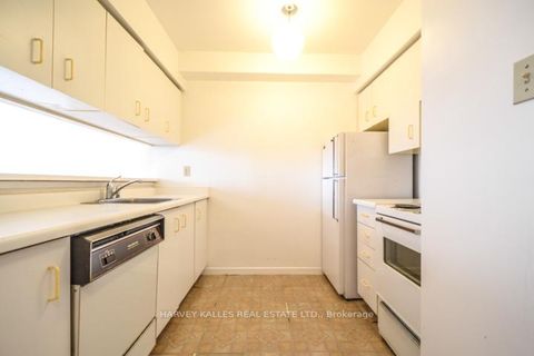 Photo 4 at 1103 - 44 St Joseph Street, Bay Street Corridor, Toronto