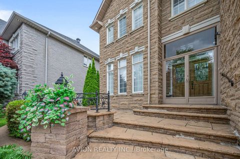 Photo 2 at 55 Frybrook Crescent, Bayview Hill, Richmond Hill