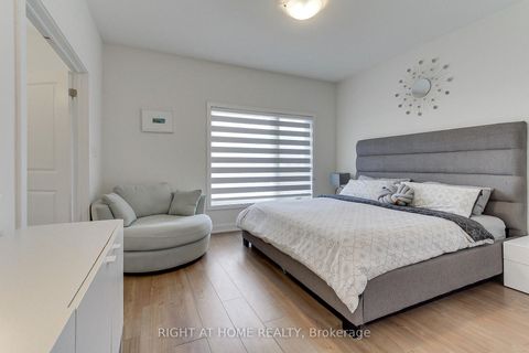 Photo 29 at 14 Pageant Avenue, Vellore Village, Vaughan