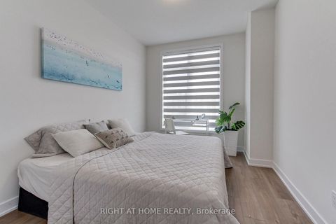 Photo 35 at 14 Pageant Avenue, Vellore Village, Vaughan