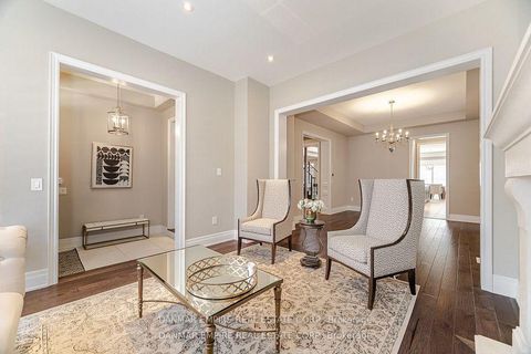 Photo 4 at 386 Tudor Avenue, WO West, Oakville