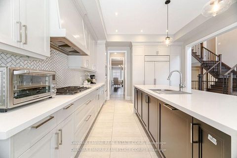 Photo 9 at 386 Tudor Avenue, WO West, Oakville