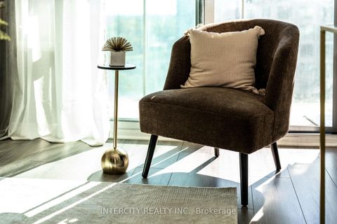 Photo 6 at 1706 - 16 Harrison Garden Boulevard, Willowdale East, Toronto