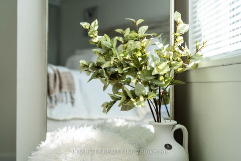 Photo 17 at 1706 - 16 Harrison Garden Boulevard, Willowdale East, Toronto