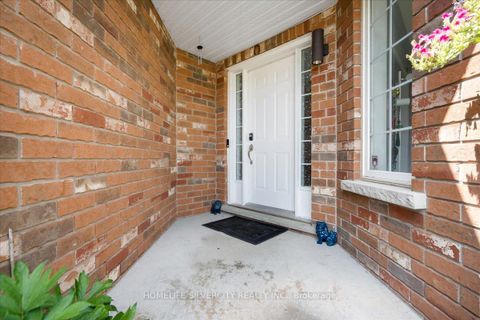 Photo 5 at 40 Bird Street, Edgehill Drive, Barrie
