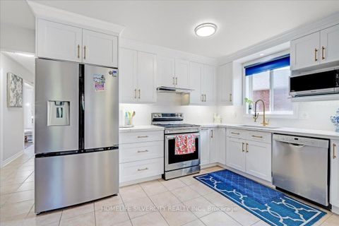 Photo 15 at 40 Bird Street, Edgehill Drive, Barrie