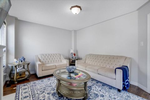 Photo 22 at 40 Bird Street, Edgehill Drive, Barrie