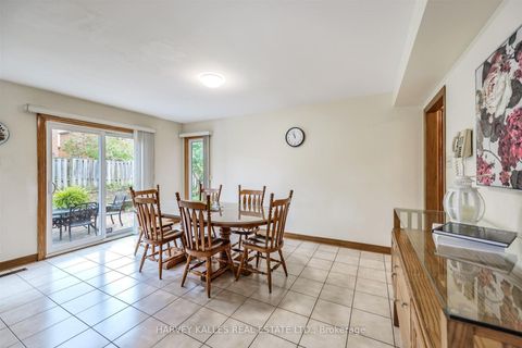 Photo 16 at 113 Cabaletta Crescent, West Woodbridge, Vaughan