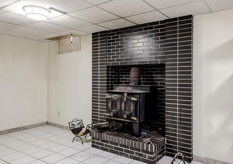 Photo 35 at 113 Cabaletta Crescent, West Woodbridge, Vaughan