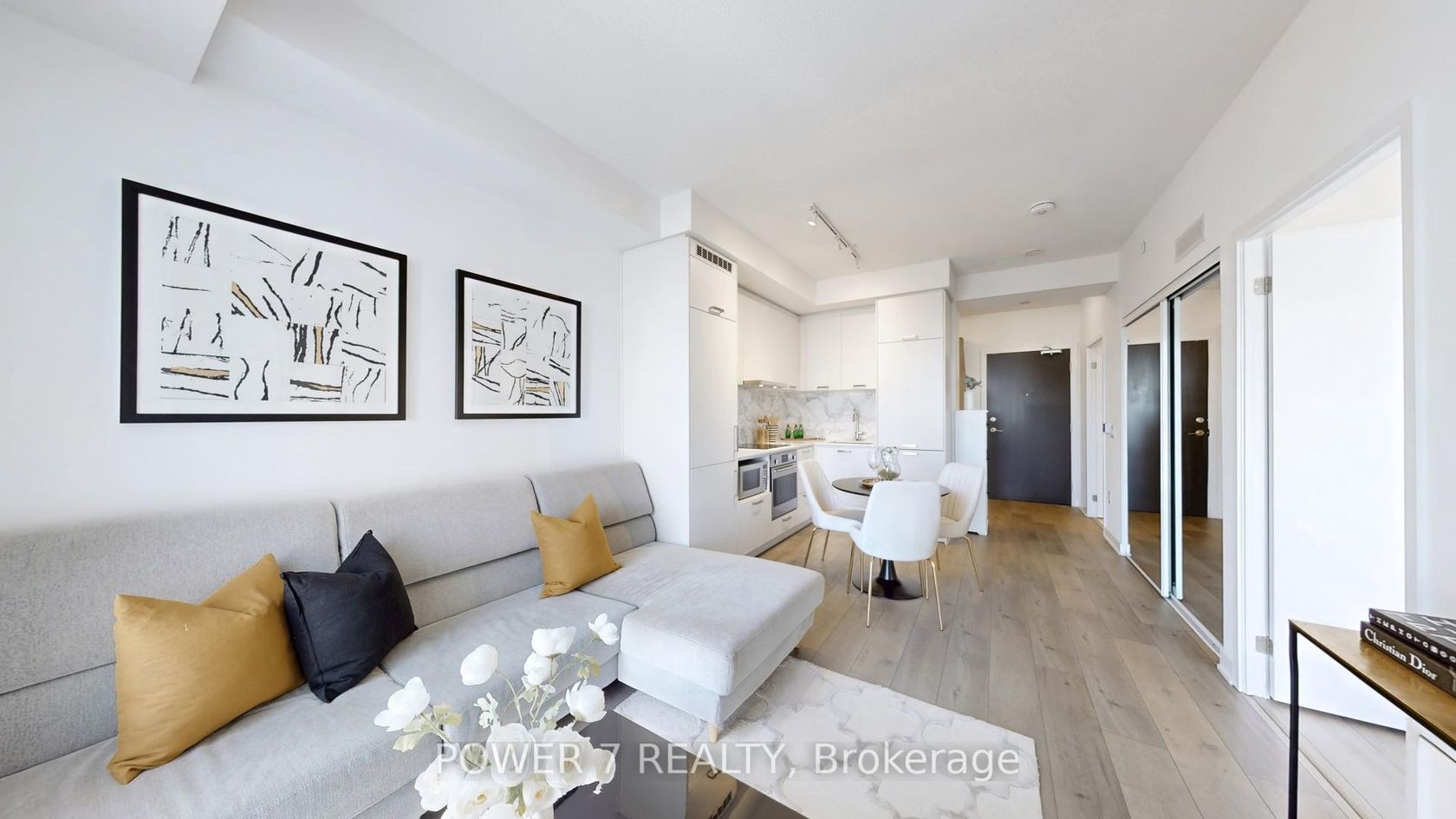 1516 - 10 Honeycrisp Crescent, Vaughan Corporate Centre, Vaughan photo number 2