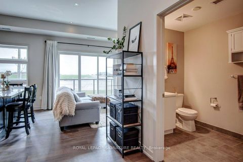Photo 7 at 422 - 555 William Graham Drive, Rural Aurora, Aurora