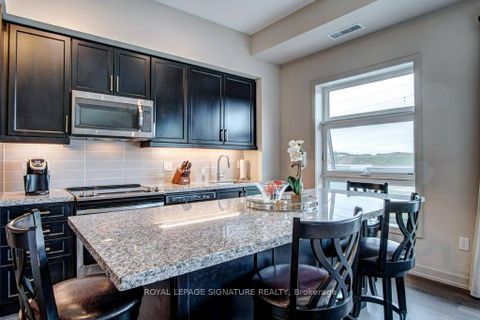 Photo 9 at 422 - 555 William Graham Drive, Rural Aurora, Aurora