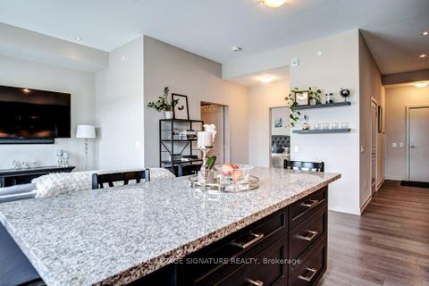Photo 12 at 422 - 555 William Graham Drive, Rural Aurora, Aurora