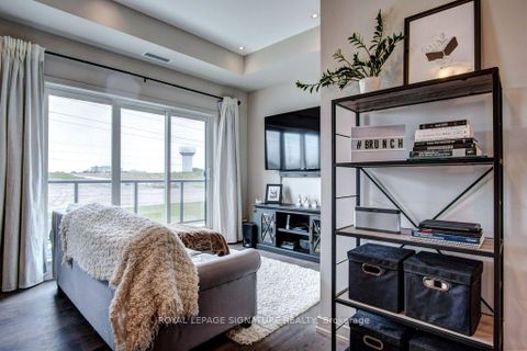 Photo 16 at 422 - 555 William Graham Drive, Rural Aurora, Aurora