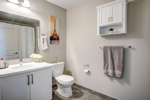 Photo 18 at 422 - 555 William Graham Drive, Rural Aurora, Aurora
