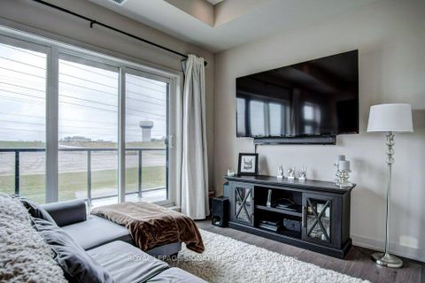 Photo 21 at 422 - 555 William Graham Drive, Rural Aurora, Aurora