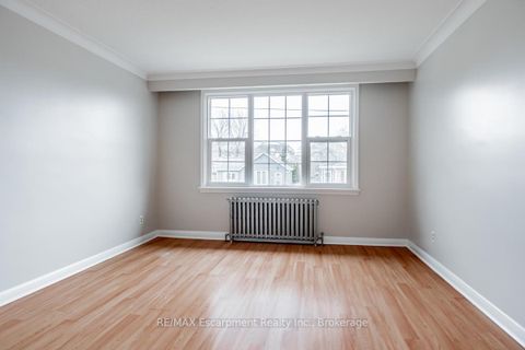 Photo 2 at 65 Fairfield Avenue, Long Branch, Toronto