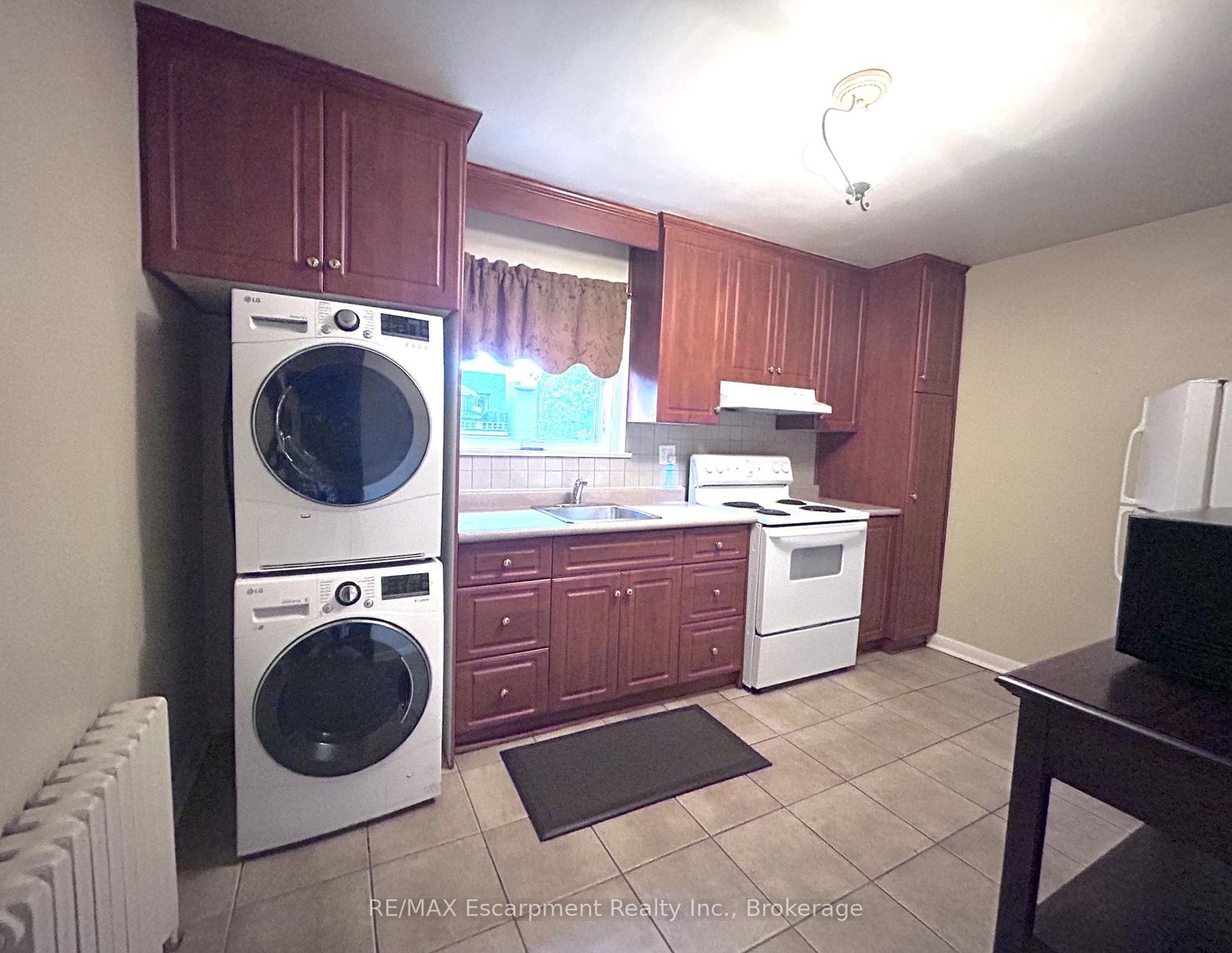 Photo 17 at 65 Fairfield Avenue, Long Branch, Toronto Photo 17 at 65 Fairfield Avenue, Long Branch, Toronto