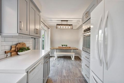 Photo 15 at 104 Pickett Crescent, Painswick North, Barrie