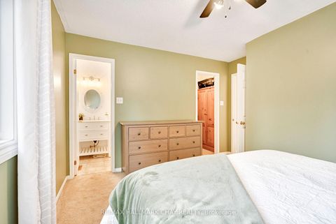 Photo 17 at 104 Pickett Crescent, Painswick North, Barrie