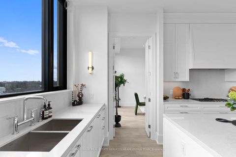Photo 3 at PH02 - 1 Strathgowan Avenue, Lawrence Park South, Toronto