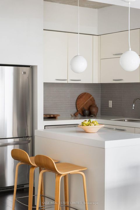 Photo 4 at 633 - 55 Stewart Street, Waterfront Communities C1, Toronto