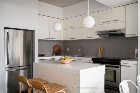 Photo 5 at 633 - 55 Stewart Street, Waterfront Communities C1, Toronto