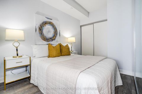 Photo 17 at 3805 - 1926 Lake Shore Boulevard W, Swansea, Toronto