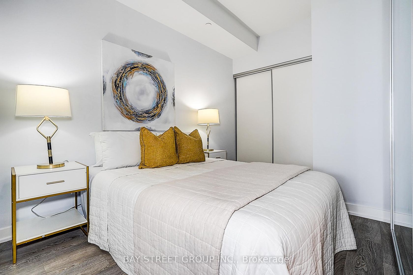 Photo 17 at 3805 - 1926 Lake Shore Boulevard W, Swansea, Toronto Photo 17 at 3805 - 1926 Lake Shore Boulevard W, Swansea, Toronto